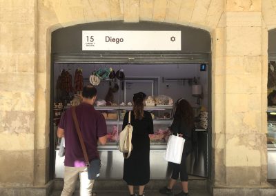 Puesto 015 – Carnicería Diego